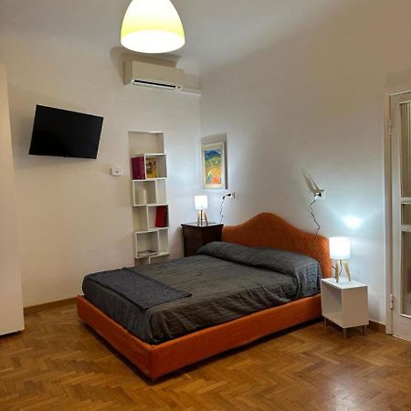De' Servi Studio Al Duomo - A Hidden Nest In Downtown Флоренция Екстериор снимка